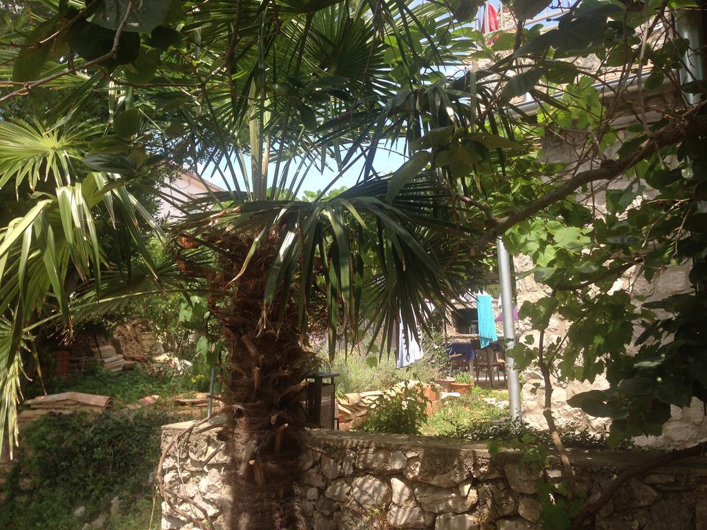Lili Apartments, Sv Dunata 18 Kornić 외부 사진