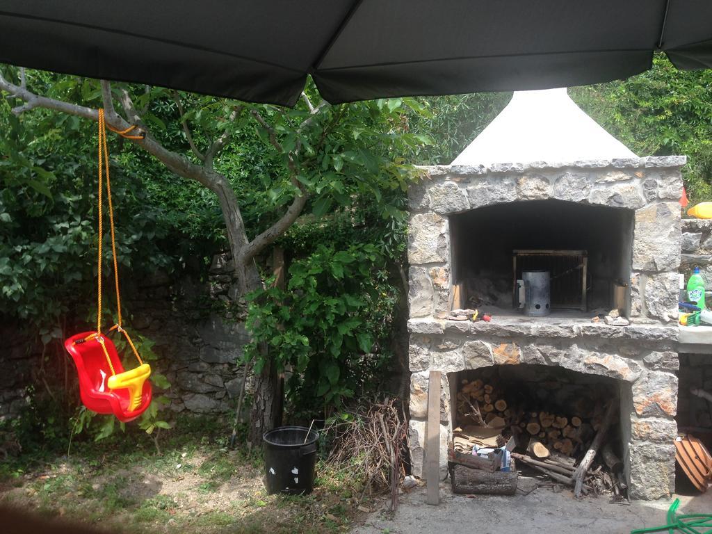 Lili Apartments, Sv Dunata 18 Kornić 외부 사진