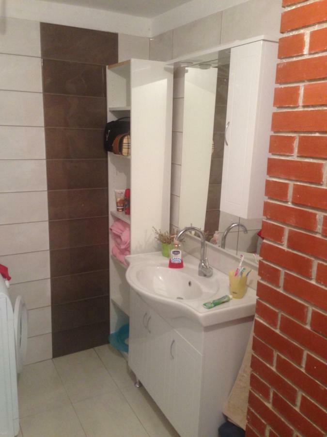 Lili Apartments, Sv Dunata 18 Kornić 외부 사진