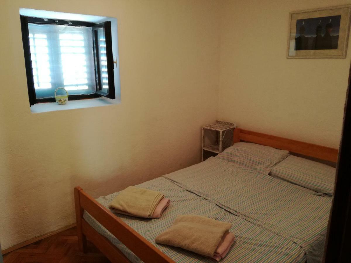 Lili Apartments, Sv Dunata 18 Kornić 외부 사진