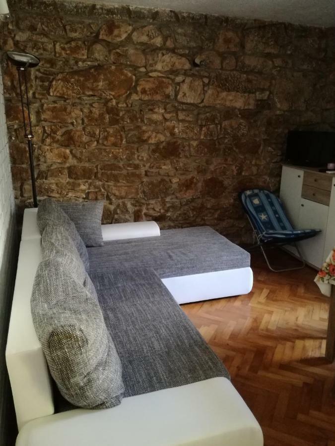 Lili Apartments, Sv Dunata 18 Kornić 외부 사진